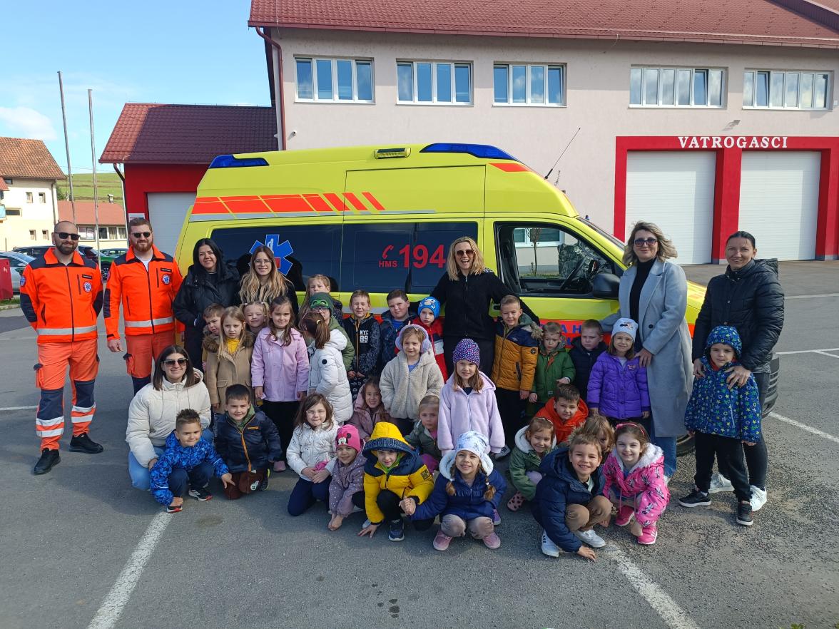 POSJET HITNE POMOĆI VOJNIĆ