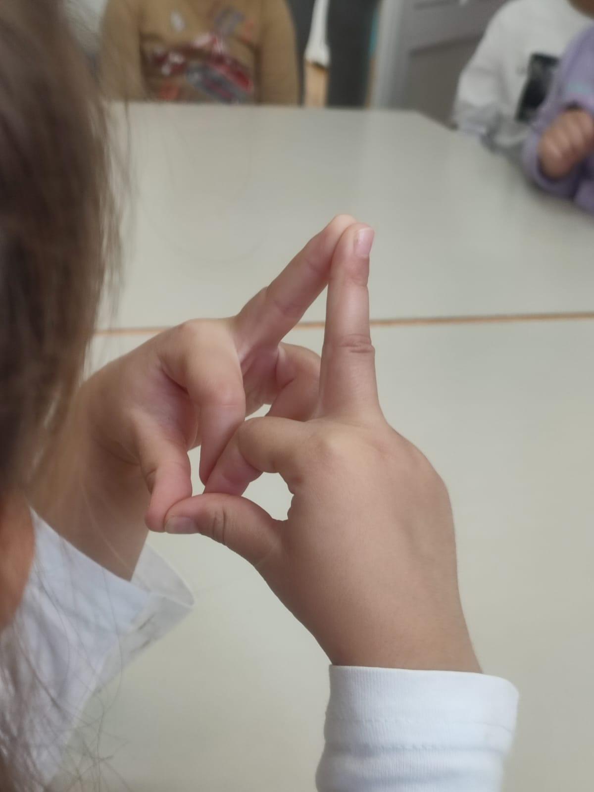 POSJET ČLANOVA UDRUGE GLUHIH SKUPINI